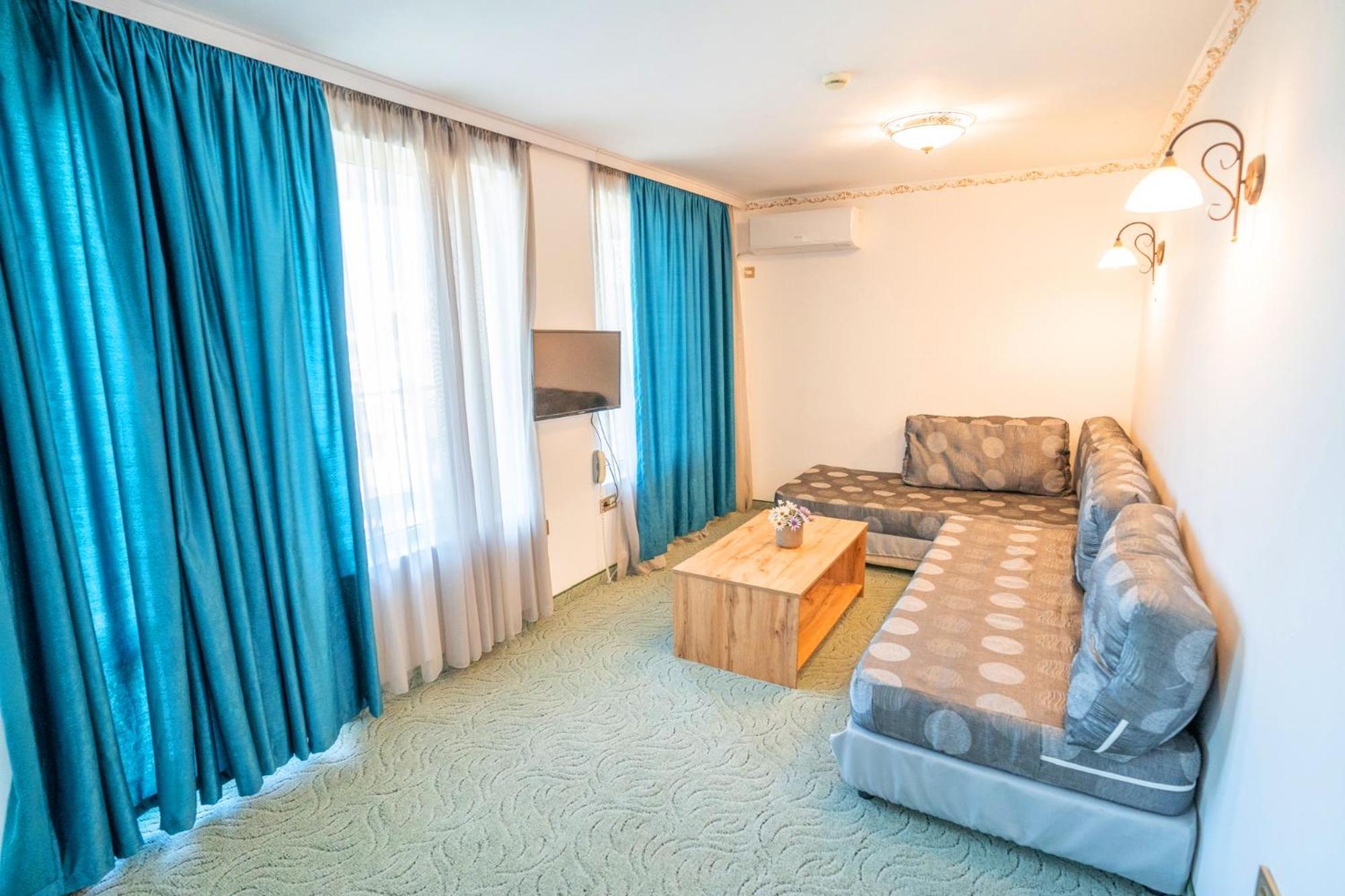 Royal Calisto Hotel Sozopol Esterno foto